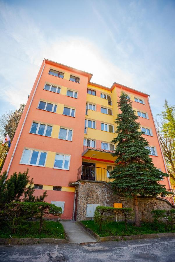 Bohema - Przytulne Mieszkanie Blisko Centrum I Dworca, Parter, Balkon, Park, Parking Leilighet *