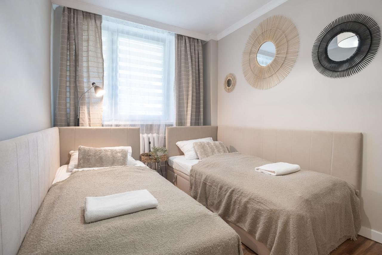 Bohema - Przytulne Mieszkanie Blisko Centrum I Dworca, Parter, Balkon, Park, Parking Leilighet