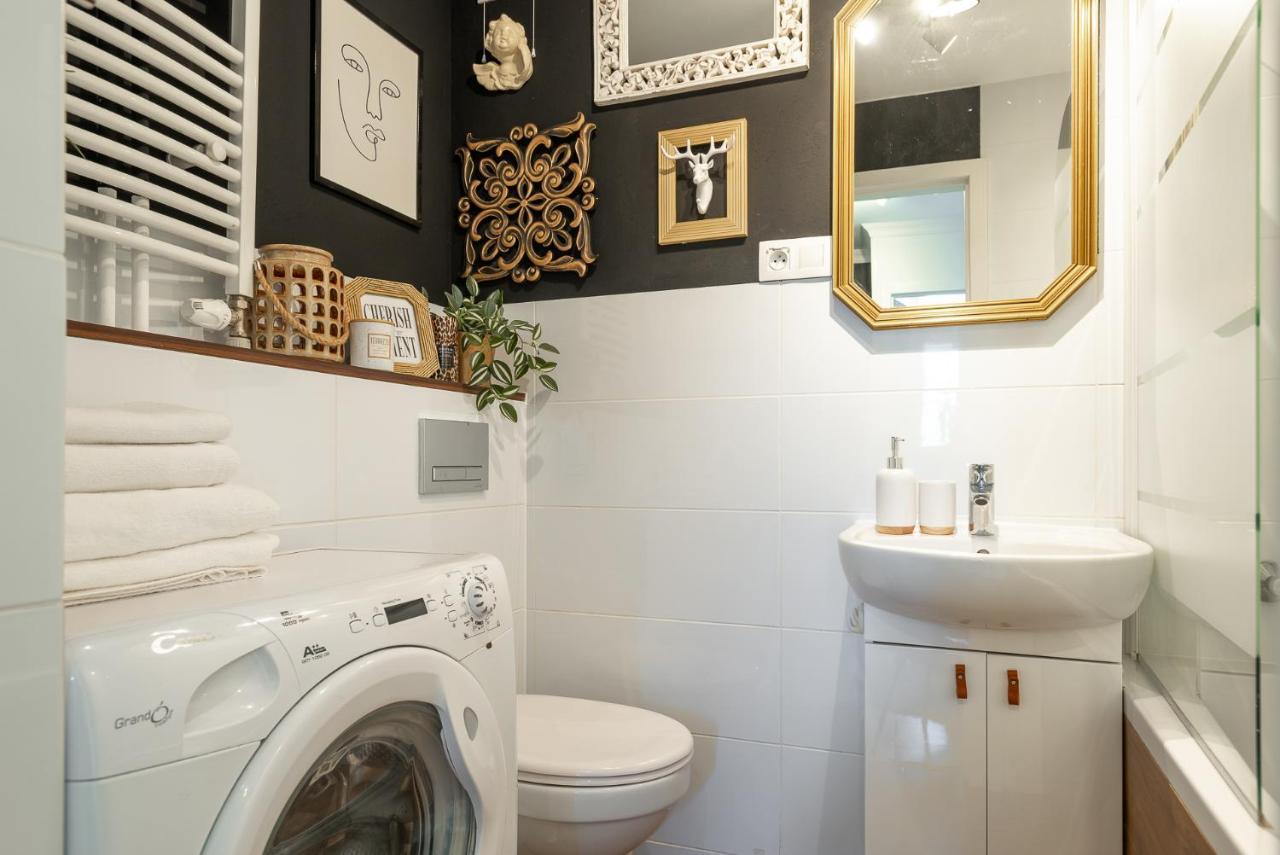 Bohema - Przytulne Mieszkanie Blisko Centrum I Dworca, Parter, Balkon, Park, Parking *