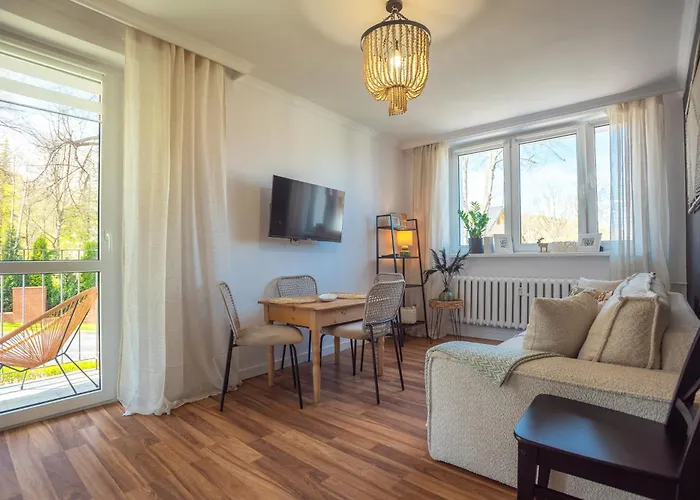 Bohema - Przytulne Mieszkanie Blisko Centrum I Dworca, Parter, Balkon, Park, Parking