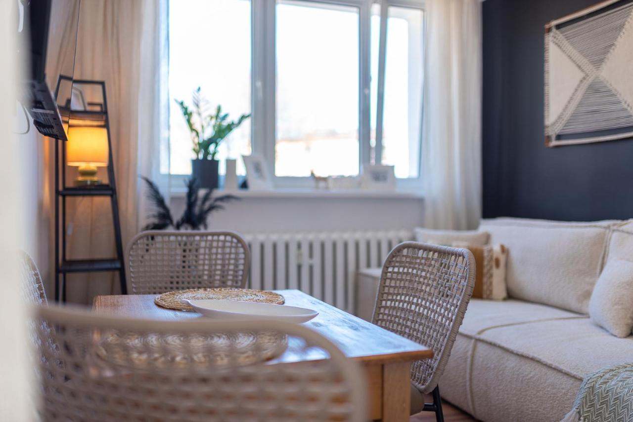 Bohema - Przytulne Mieszkanie Blisko Centrum I Dworca, Parter, Balkon, Park, Parking