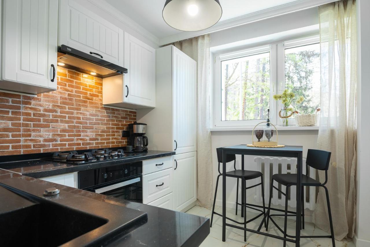 Bohema - Przytulne Mieszkanie Blisko Centrum I Dworca, Parter, Balkon, Park, Parking Apartment