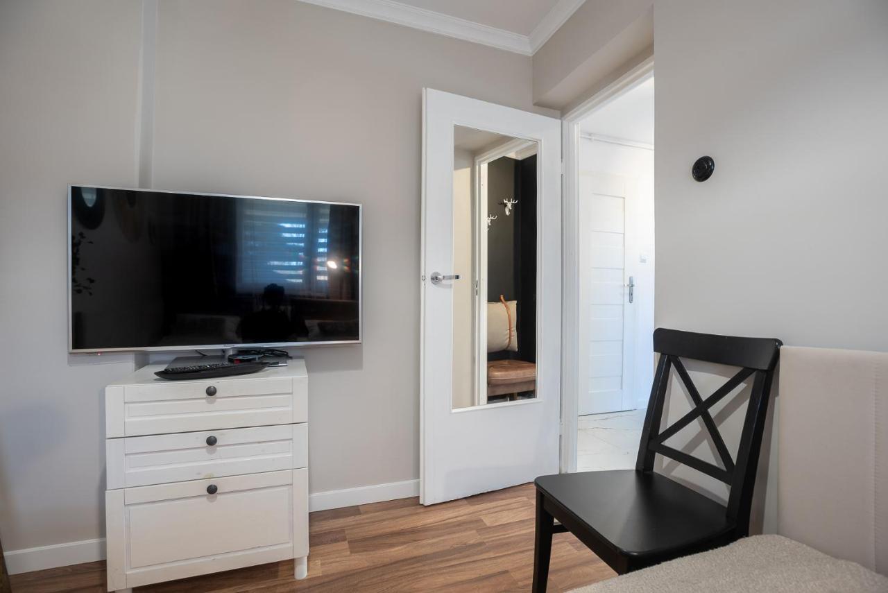 Bohema - Przytulne Mieszkanie Blisko Centrum I Dworca, Parter, Balkon, Park, Parking Apartment